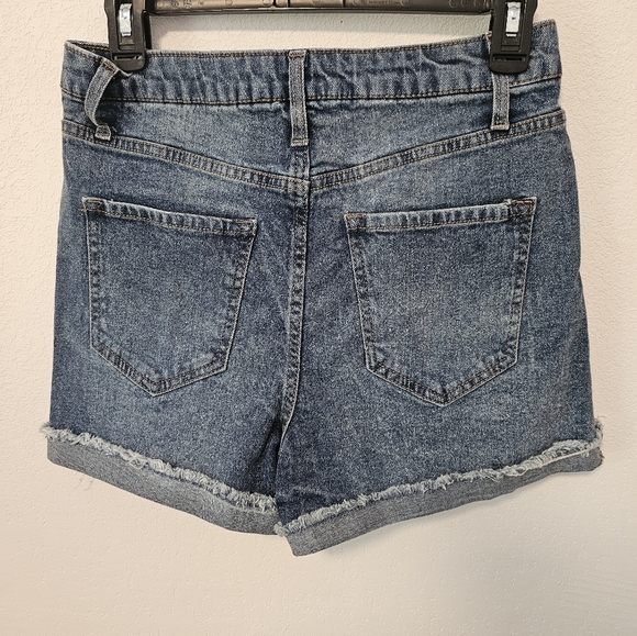 Vanilla Star Real Cheeky Short Women's Size 29 NWT - Picture 6 of 10